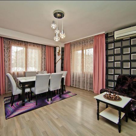 Perla 2-Bdrm In The Heart Of The City Varna Exteriér fotografie