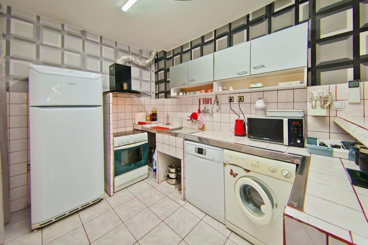 Perla 2-Bdrm In The Heart Of The City Varna Exteriér fotografie